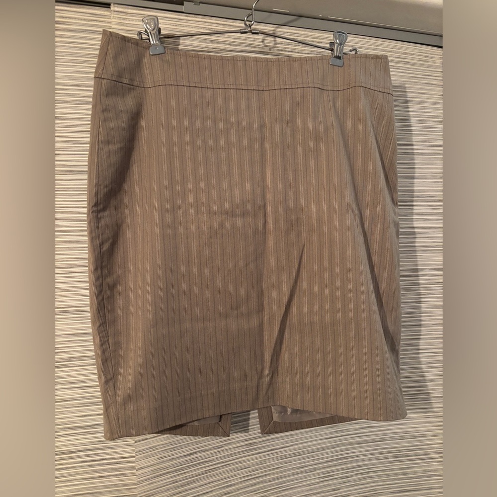 The Limited Pencil Skirt
